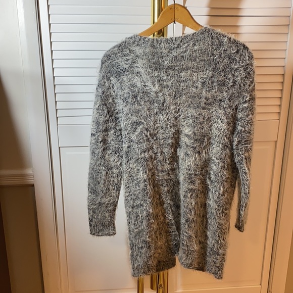 Grey and White Cardigan Sweater. - Picture 3 of 4